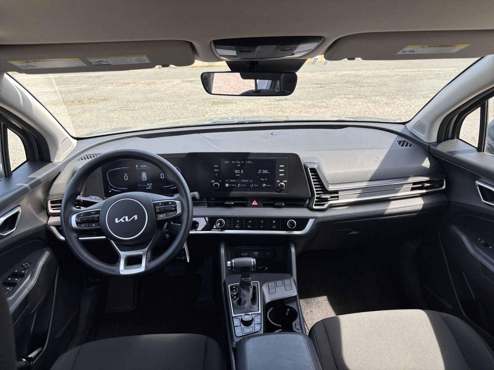 Used 2025 Kia Sportage LX FWD image 29
