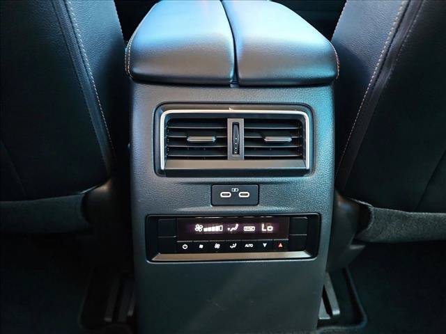 Used 2025 MAZDA CX-70 3.3 Turbo w/ Preferred Package AWD/4WD image 16