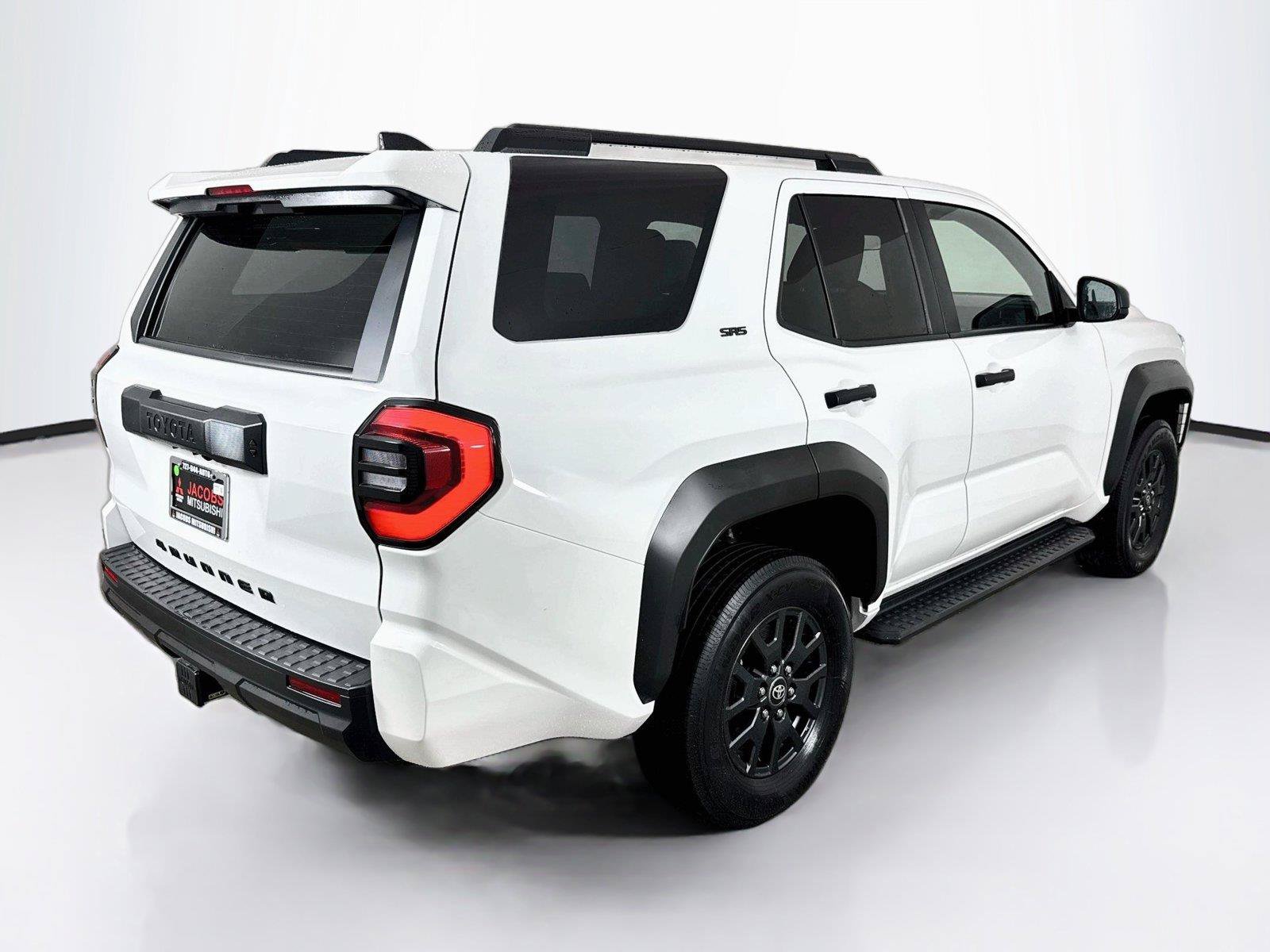 Used 2025 Toyota 4Runner SR5 AWD/4WD image 5