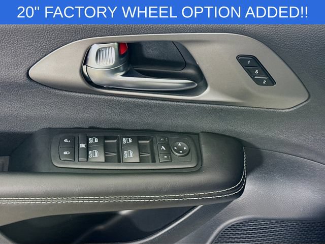 New 2027 Chrysler Pacifica Limited AWD/4WD image 17