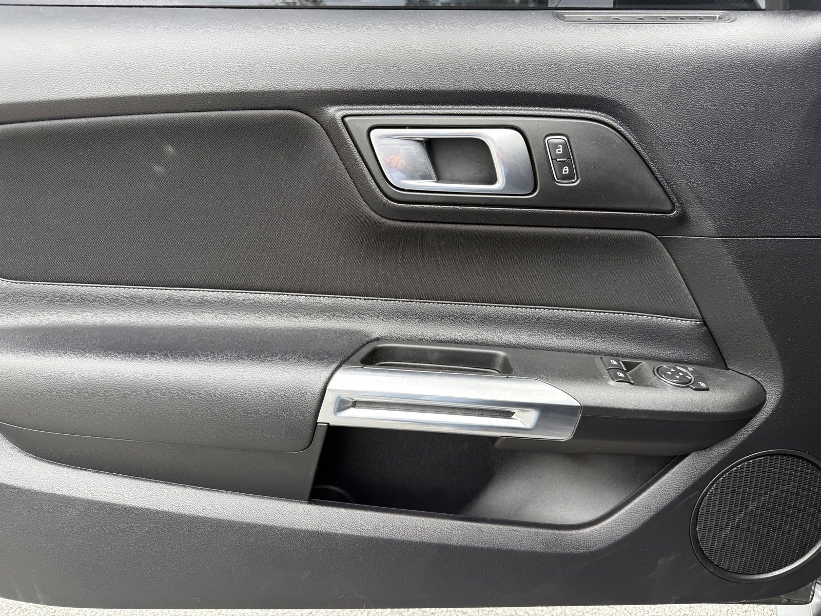 Used 2019 Ford Mustang GT image 41