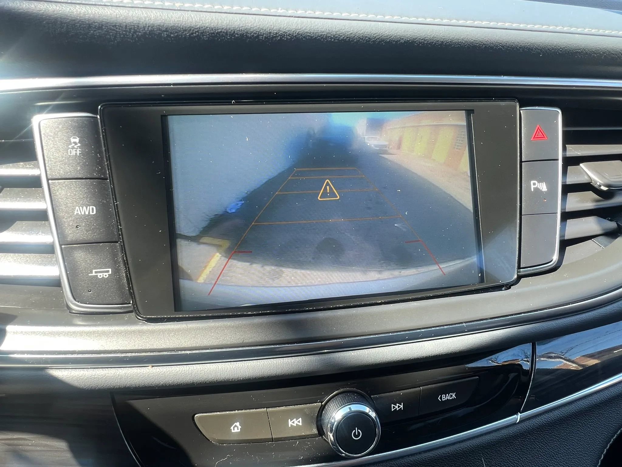 Used 2018 Buick Enclave Essence w/ Trailering Package AWD/4WD image 26