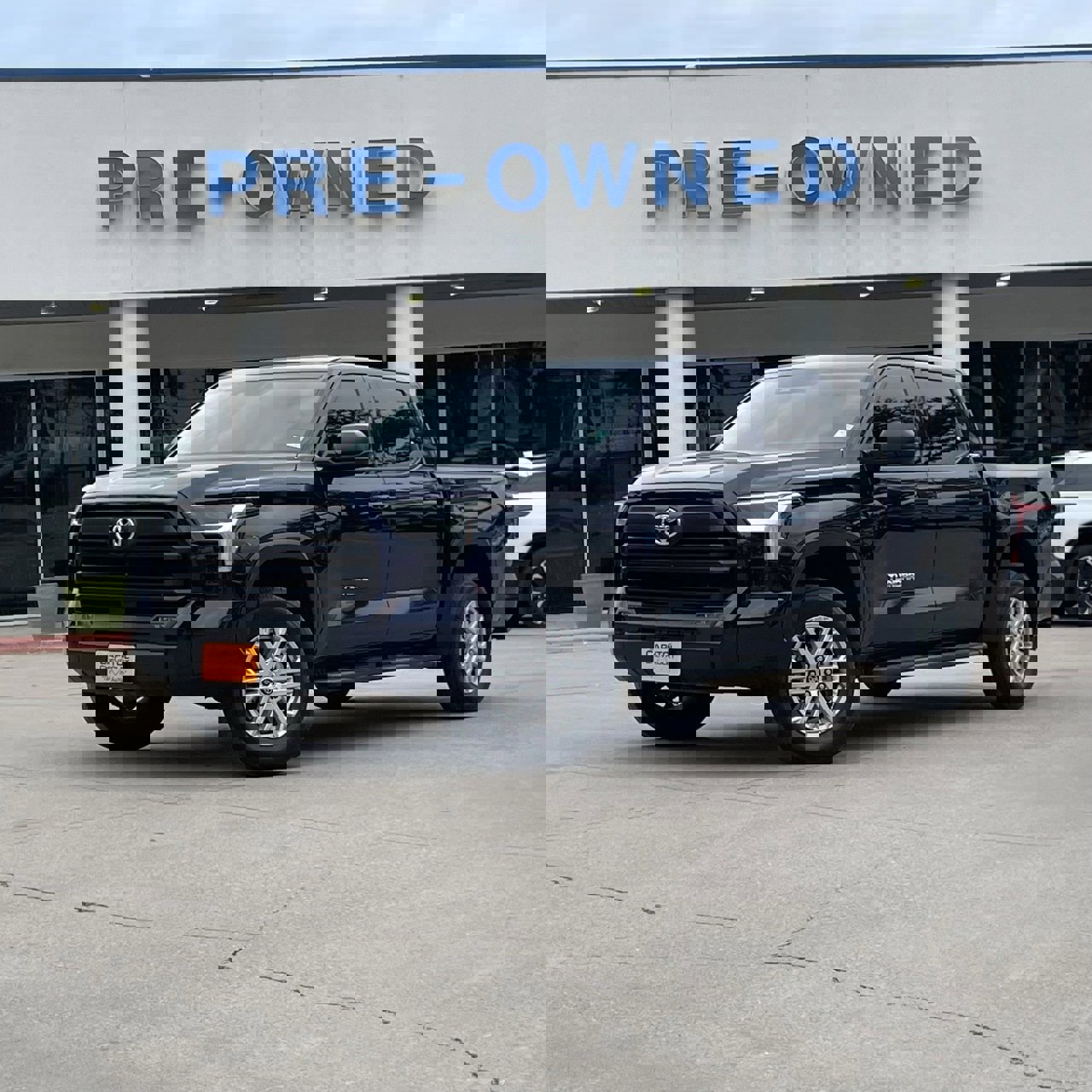 Used 2024 Toyota Tundra SR5 image 1