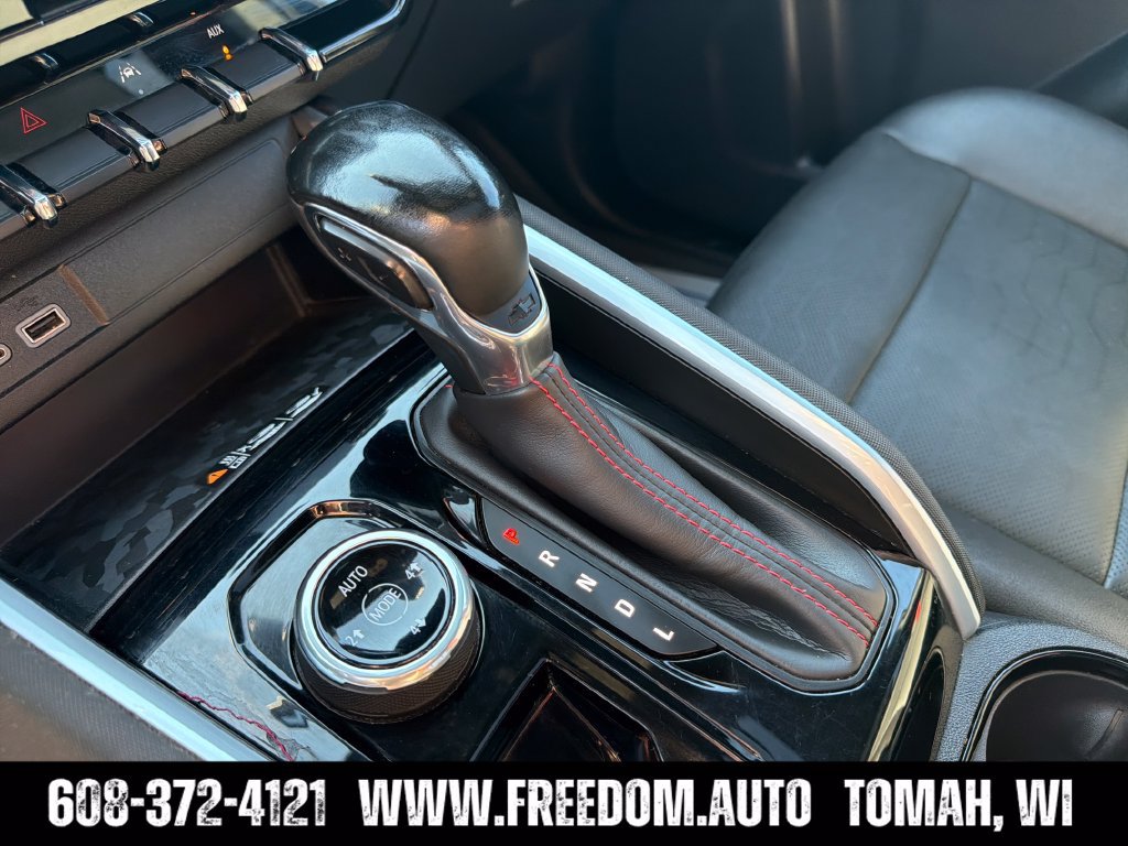 Used 2023 Chevrolet Colorado Z71 w/ Z71 Convenience Package 2 AWD/4WD image 24