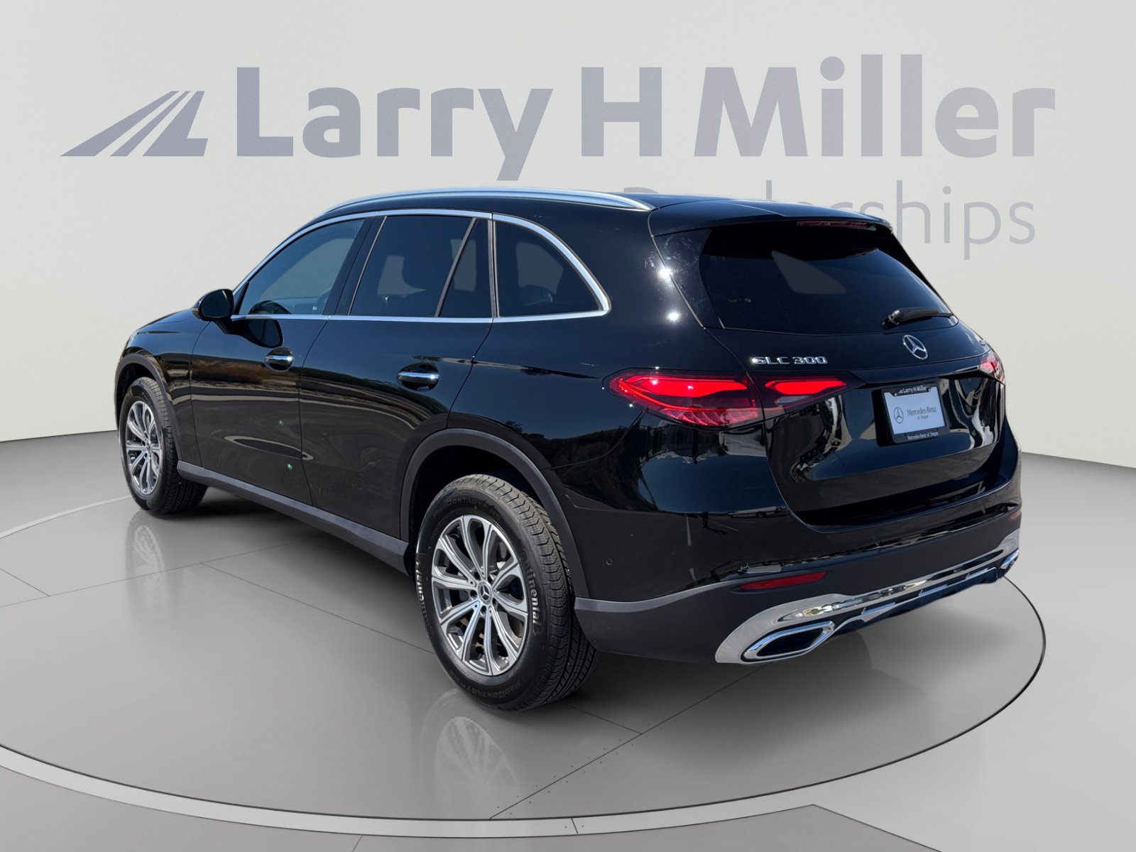 Certified 2026 Mercedes-Benz GLC 300 4MATIC image 3