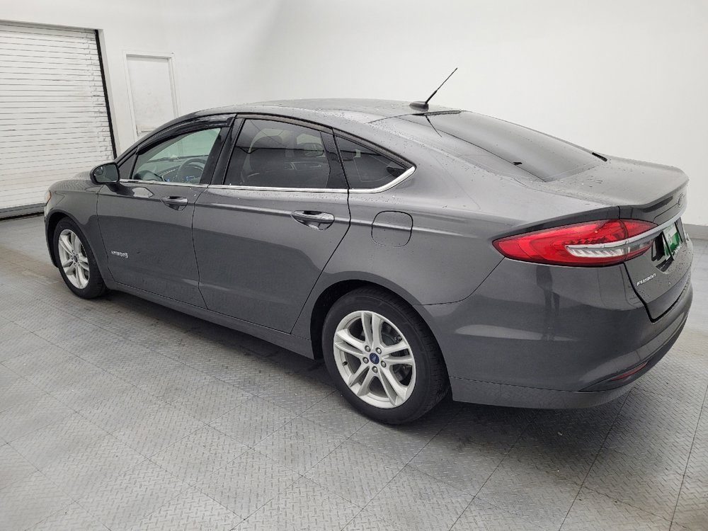 Used 2018 Ford Fusion S image 3