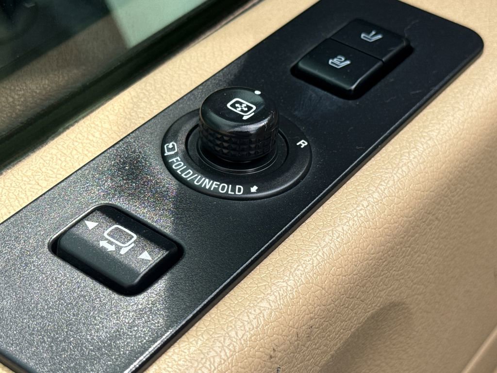 Used 2016 Ford F350 Lariat w/ Lariat Ultimate Package AWD/4WD image 23