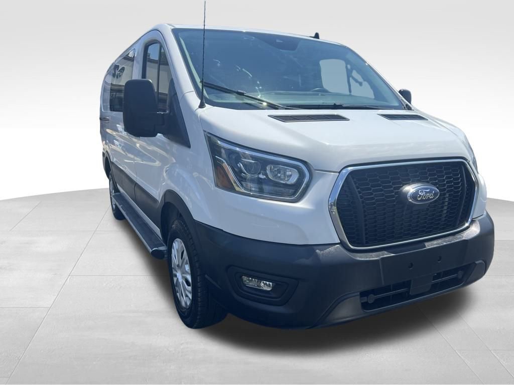 Used 2023 Ford Transit 250 Low Roof w/ Exterior Upgrade Package image 4