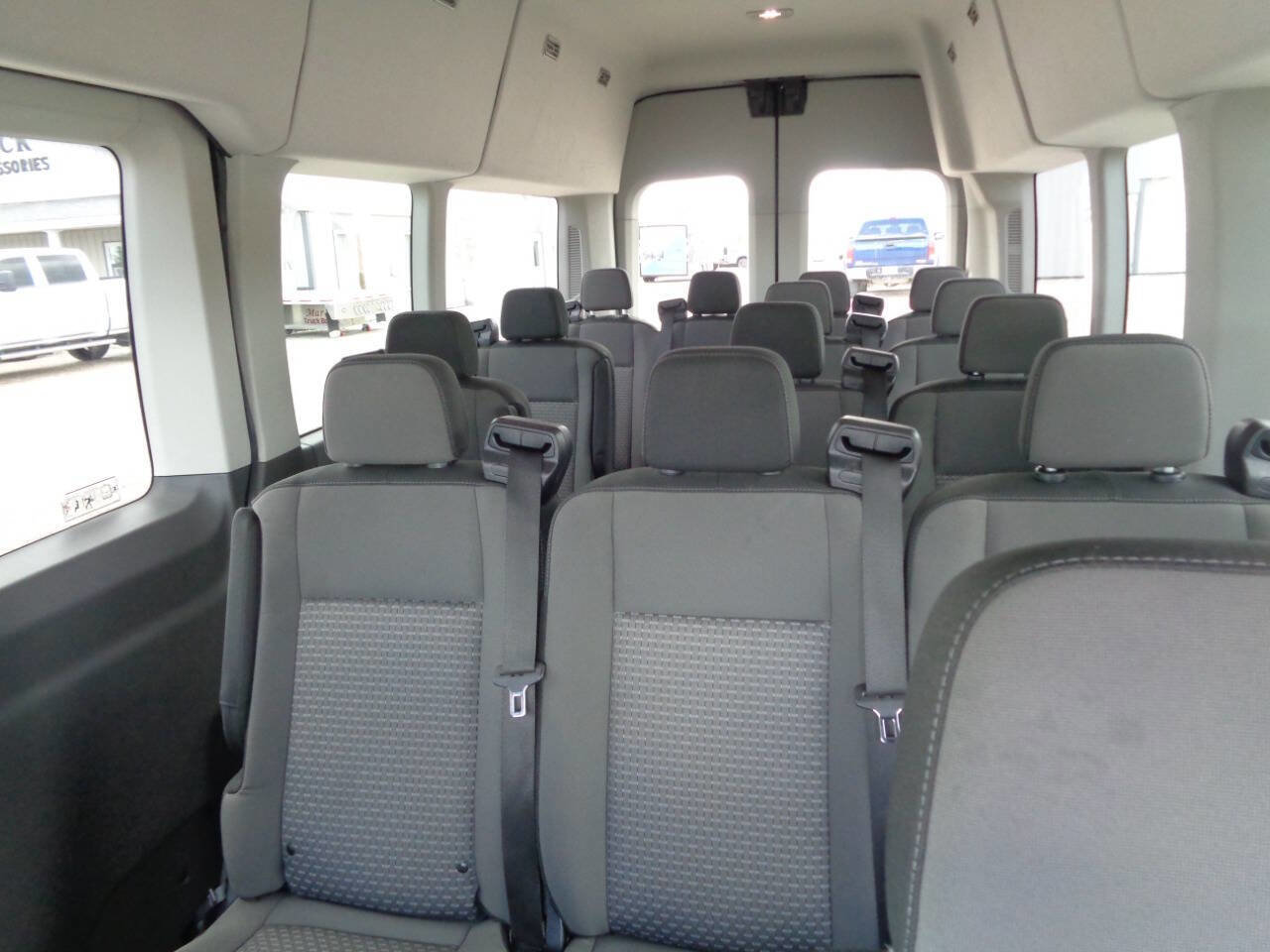Used 2024 Ford Transit 350 XLT RWD image 30