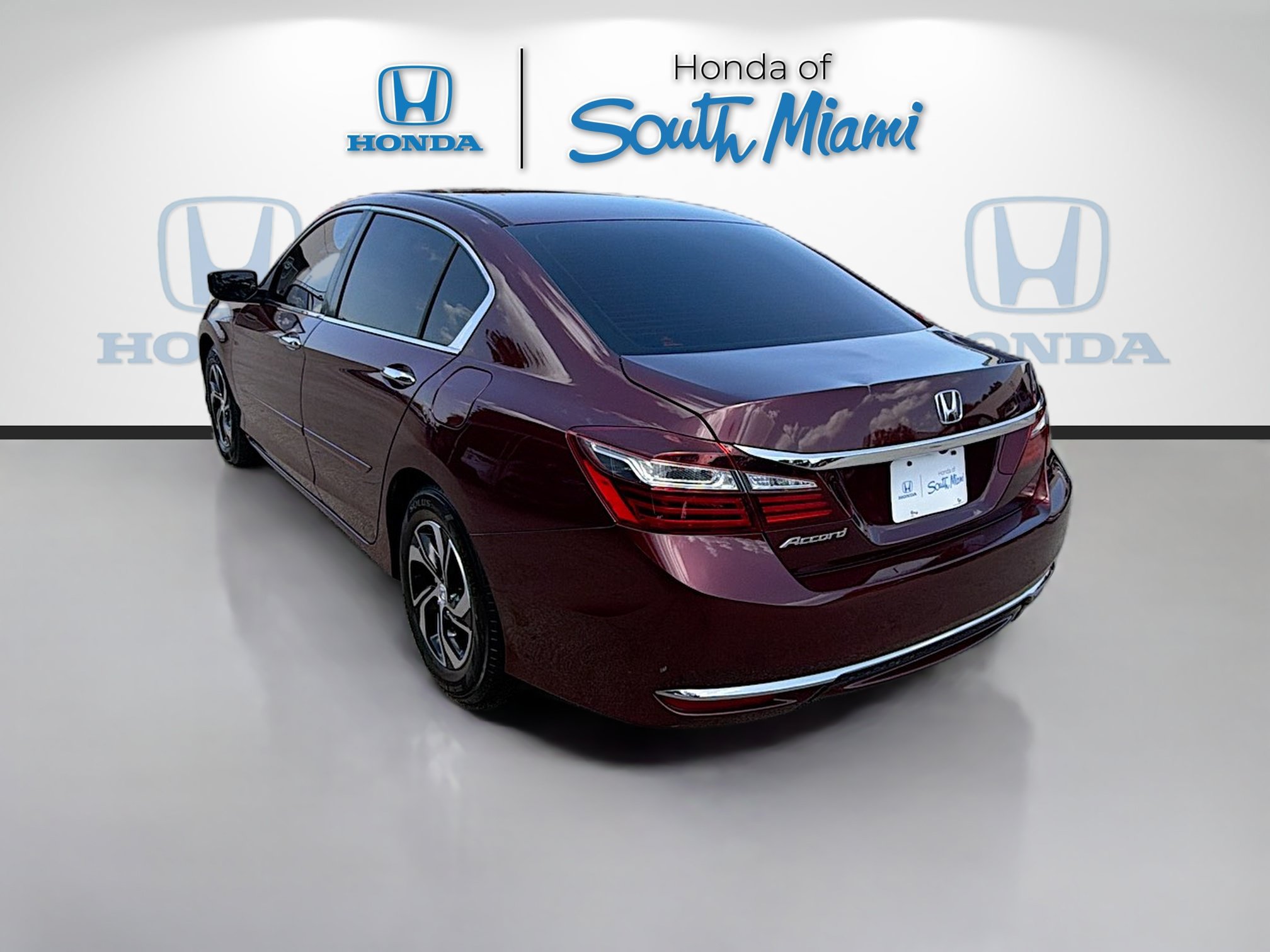 Used 2017 Honda Accord LX image 5