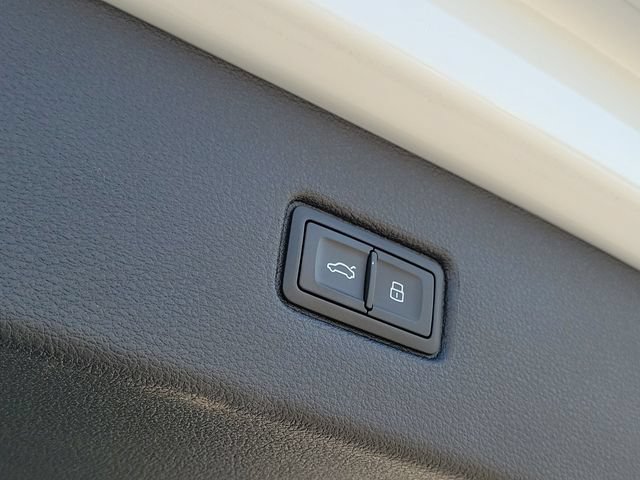 Used 2021 Audi Q7 2.0T Premium AWD/4WD image 29