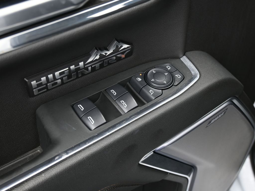 Used 2024 Chevrolet Silverado 1500 High Country w/ Technology Package image 19