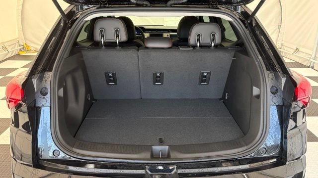 New 2027 Chevrolet Bolt RS w/ Technology Package FWD image 4