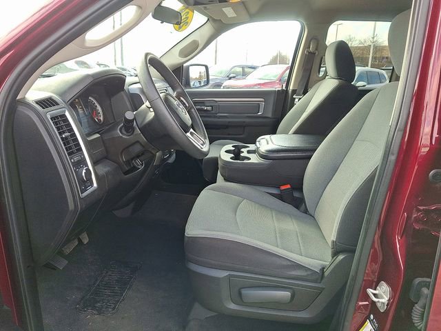 Used 2024 RAM 1500 Classic SLT AWD/4WD image 9