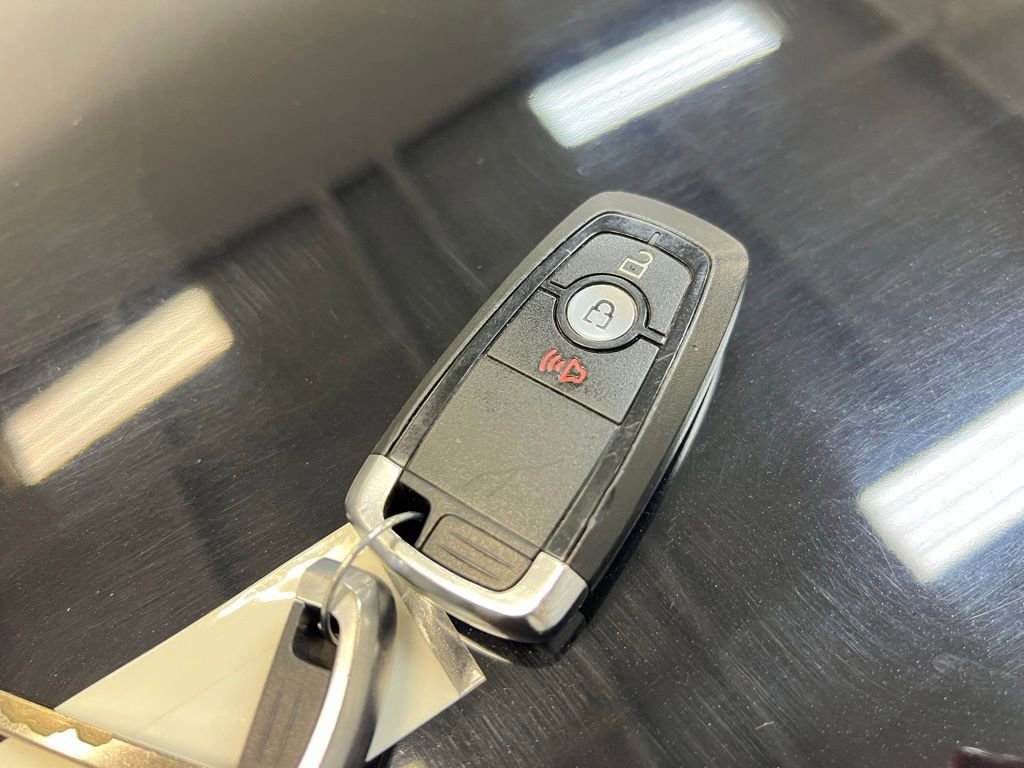 Used 2023 Ford Edge SEL image 36