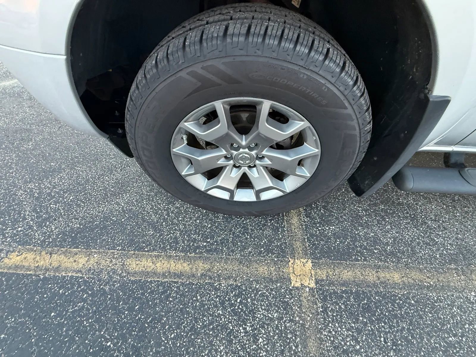 Used 2019 Nissan Frontier SL image 11