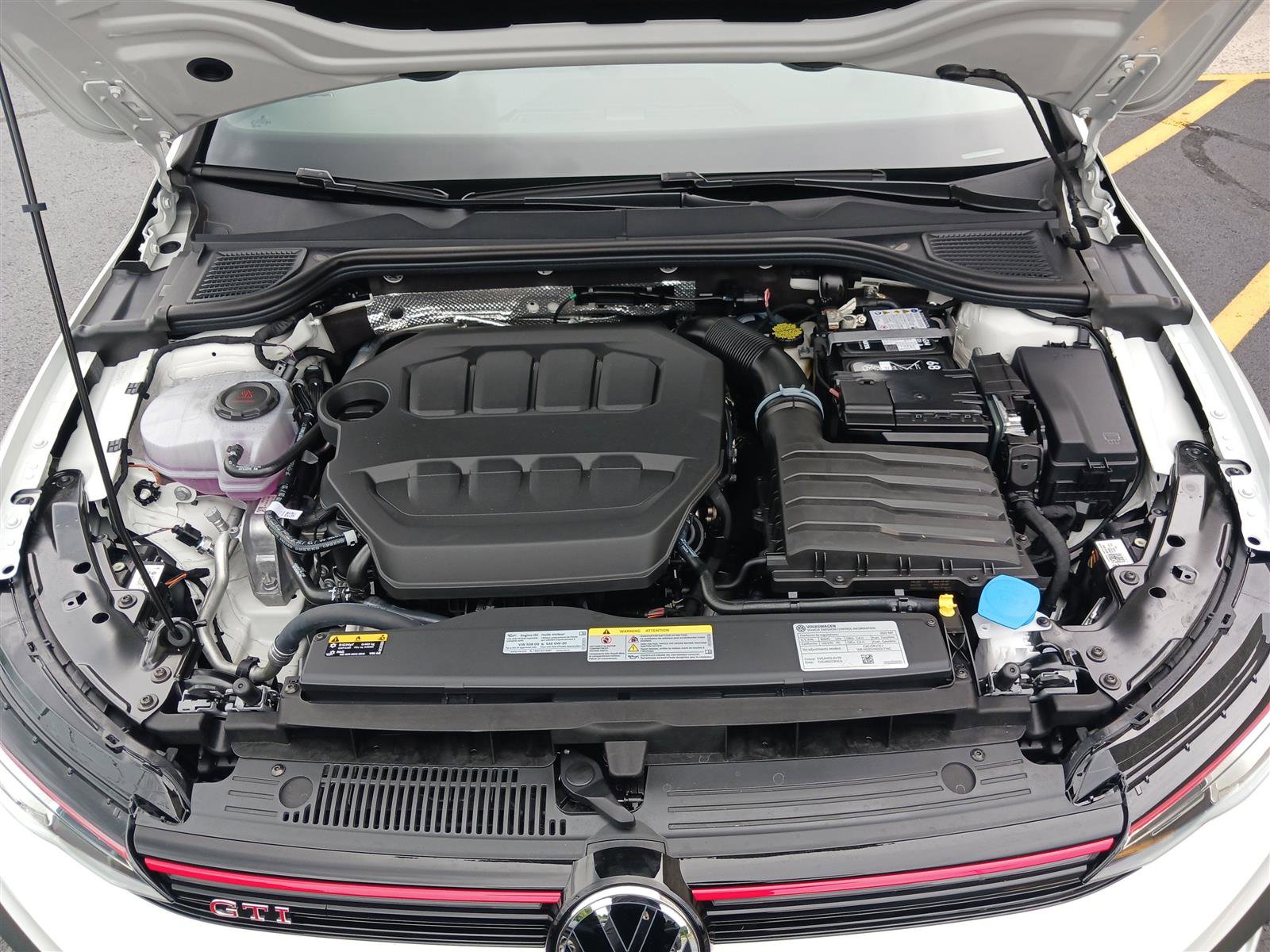 New 2025 Volkswagen GTI SE image 9