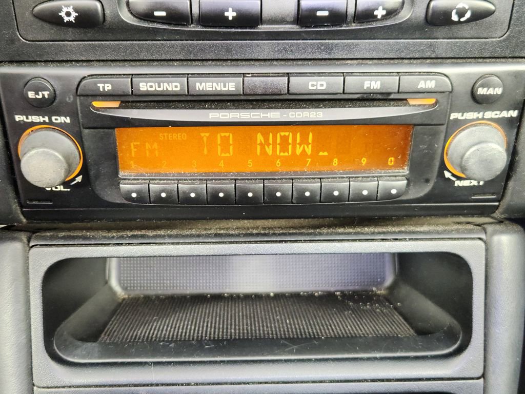 Used 2003 Porsche Boxster image 18