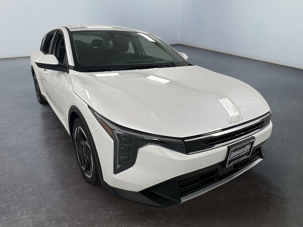 New 2025 Kia K4 EX