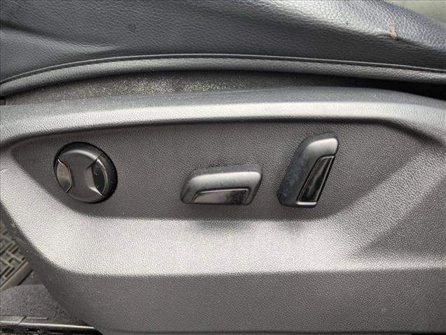Used 2019 Volkswagen Atlas SE w/ Panoramic Sunroof Package FWD image 11