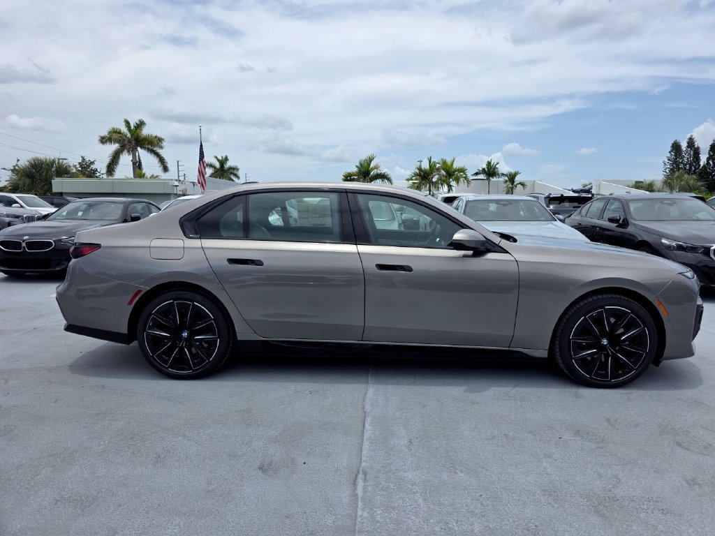 New 2026 BMW 750e xDrive w/ Executive Package AWD/4WD image 3