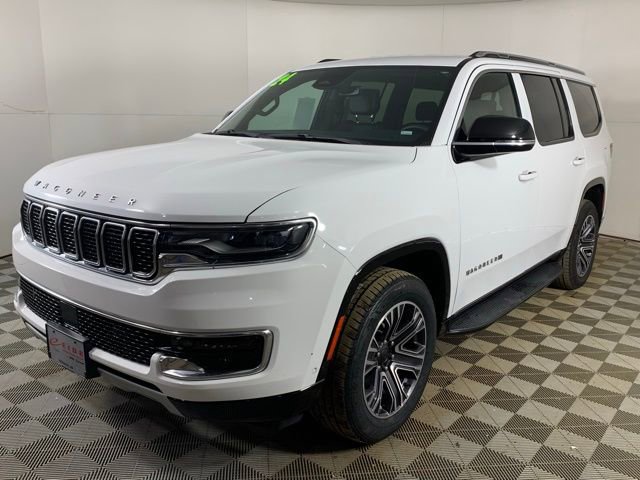 Used 2024 Jeep Wagoneer Series II w/ Flexible Seating Group image 2