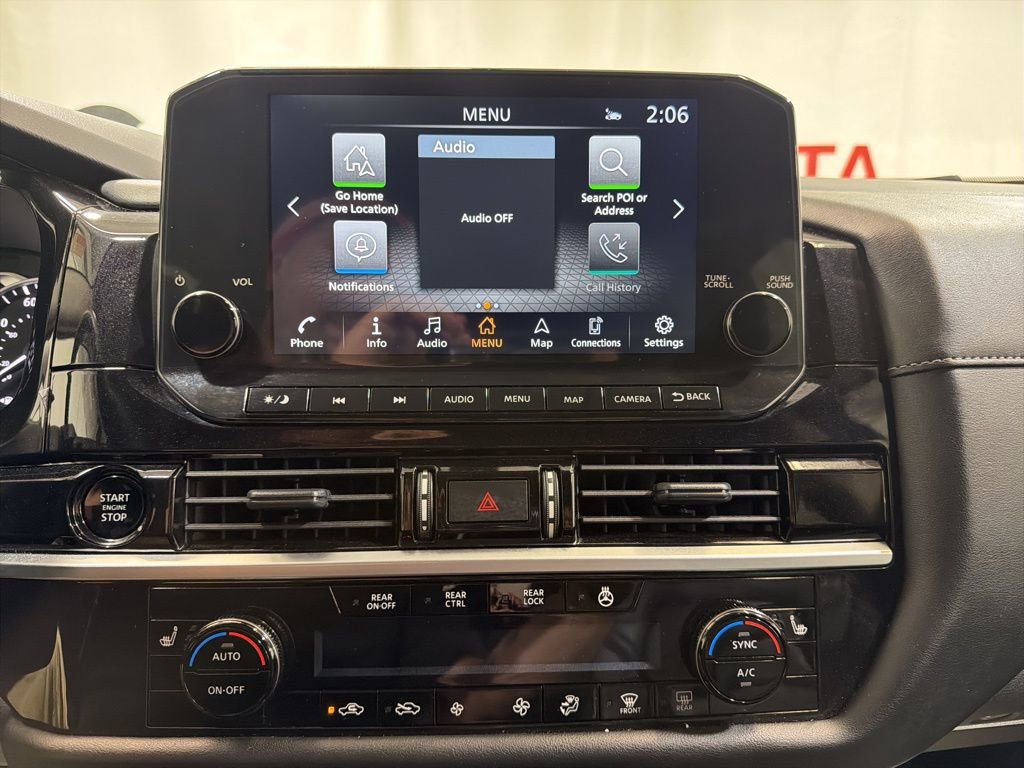 Used 2025 Nissan Pathfinder SL AWD/4WD image 30