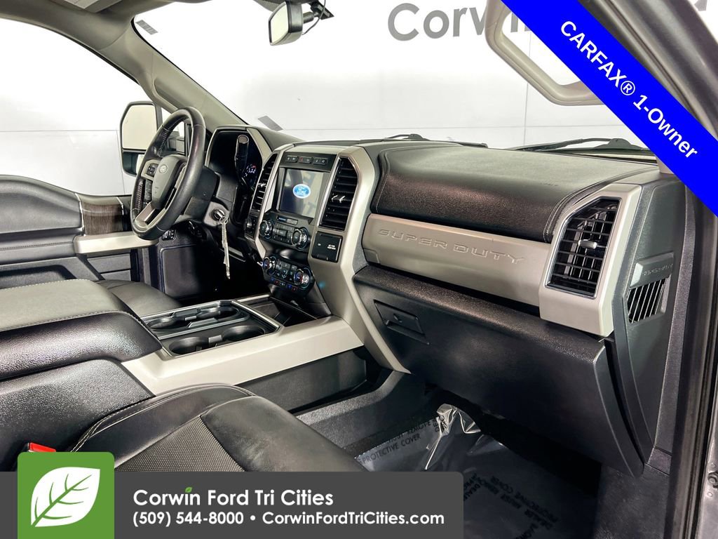 Used 2020 Ford F350 Lariat w/ Chrome Package image 28