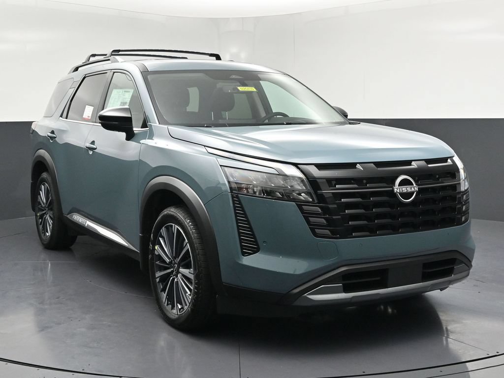 New 2026 Nissan Pathfinder Platinum w/ Accent Package