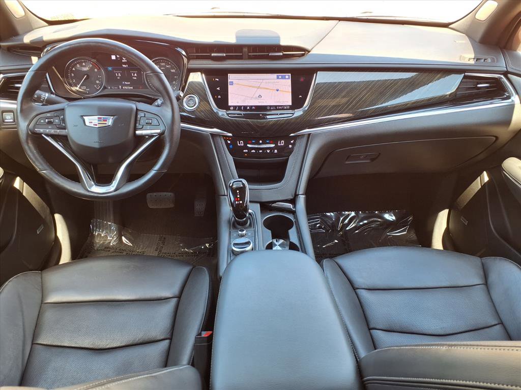 Used 2020 Cadillac XT6 Premium Luxury FWD image 16