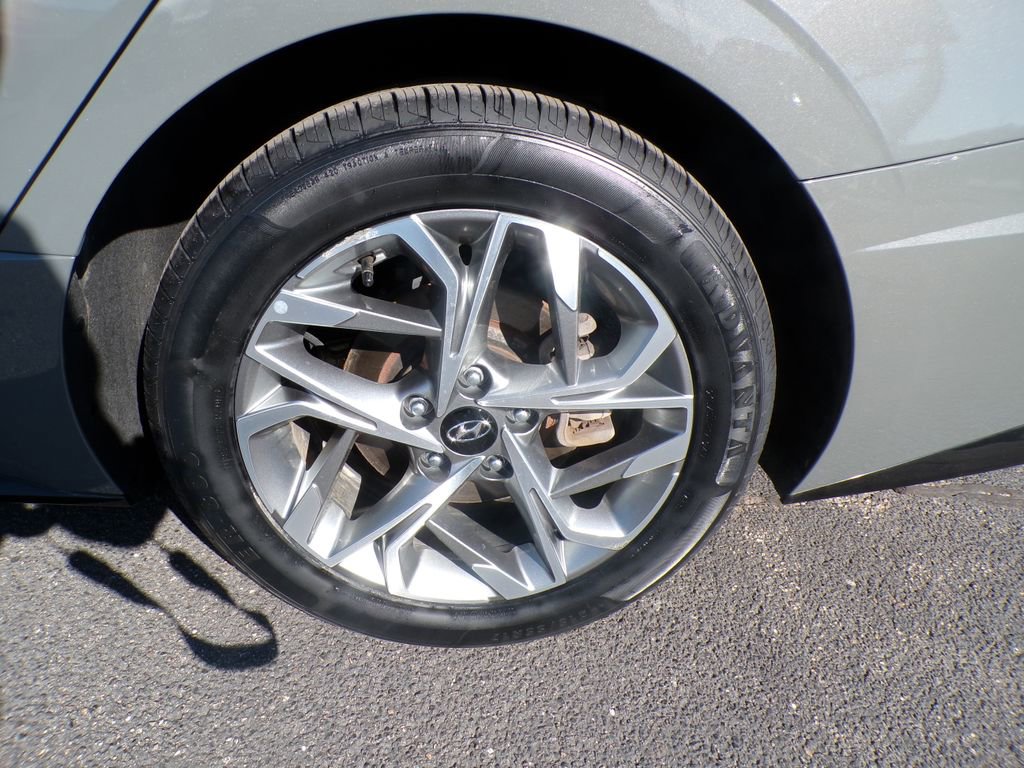 Certified 2023 Hyundai Sonata SEL w/ Convenience Package FWD image 7
