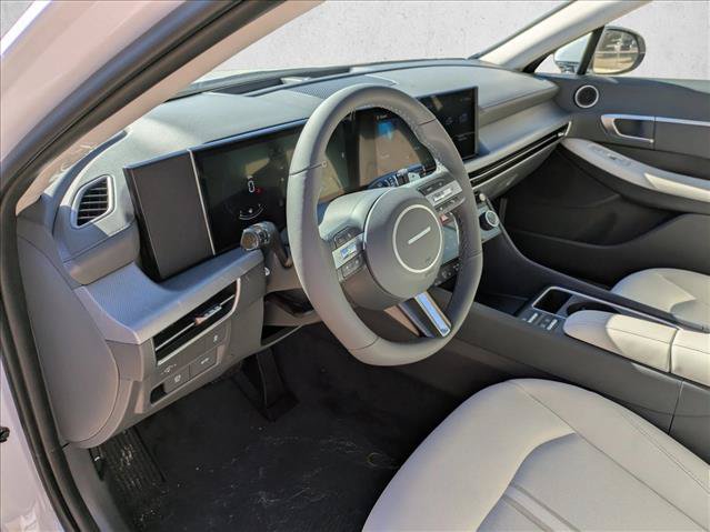 Used 2026 Hyundai Sonata SEL FWD image 3