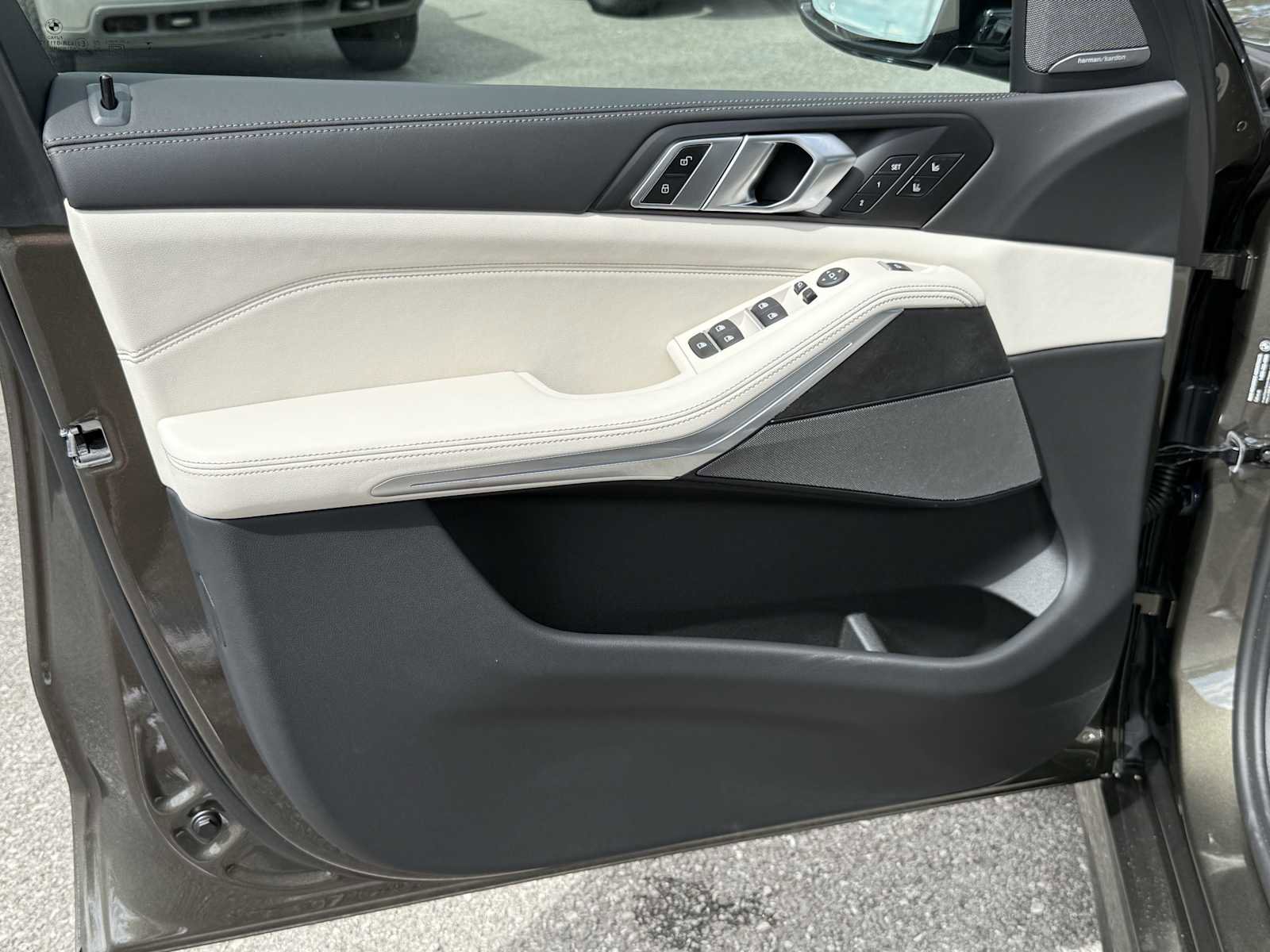 New 2026 BMW X5 xDrive40i w/ M Sport Package image 12
