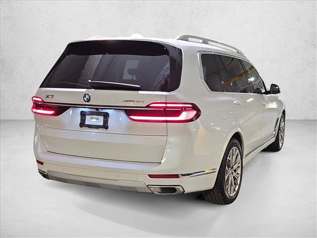 Used 2024 BMW X7 xDrive40i w/ Premium Package AWD/4WD image 5