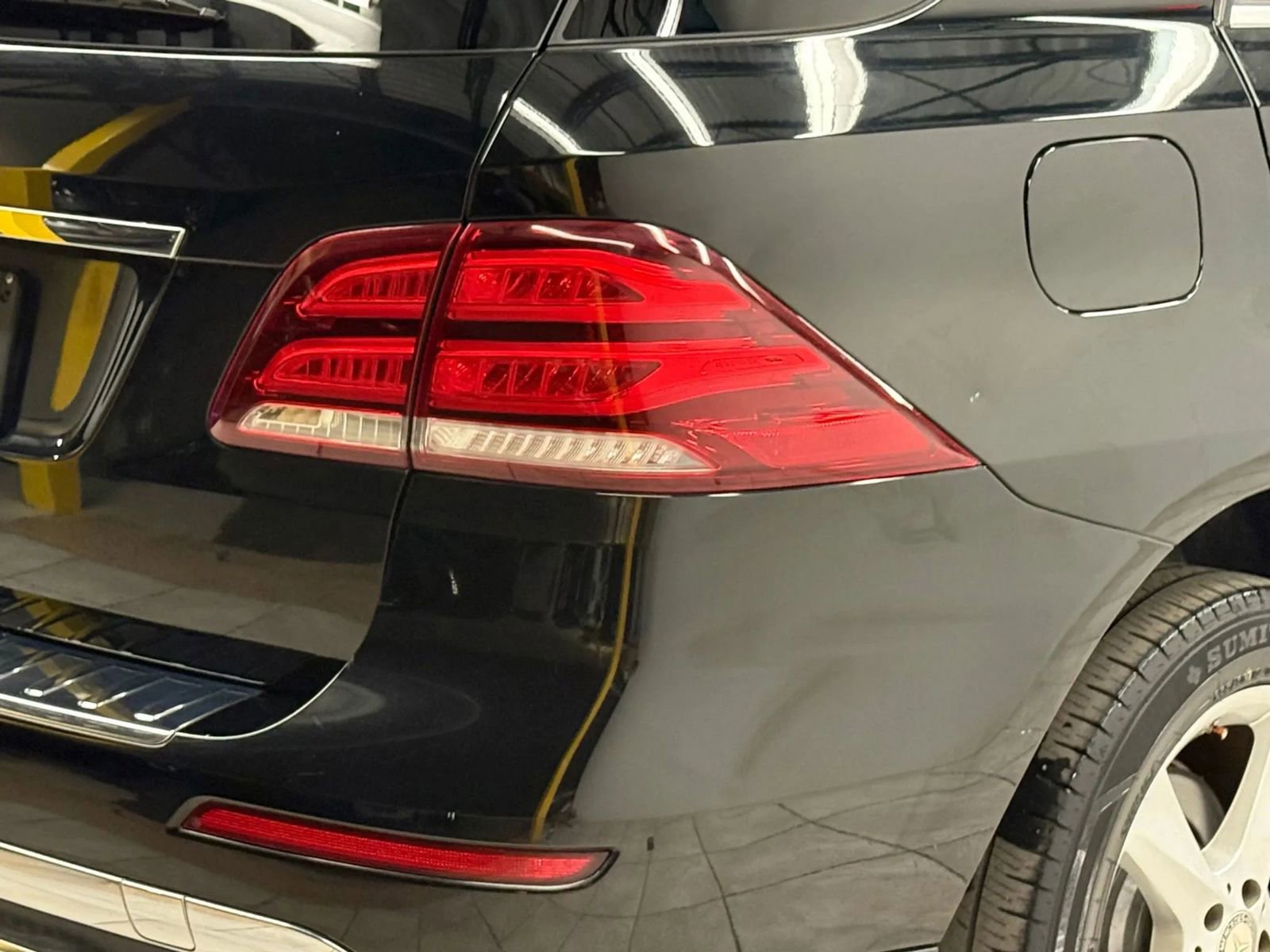 Used 2016 Mercedes-Benz GLE 350 w/ Premium Package image 10