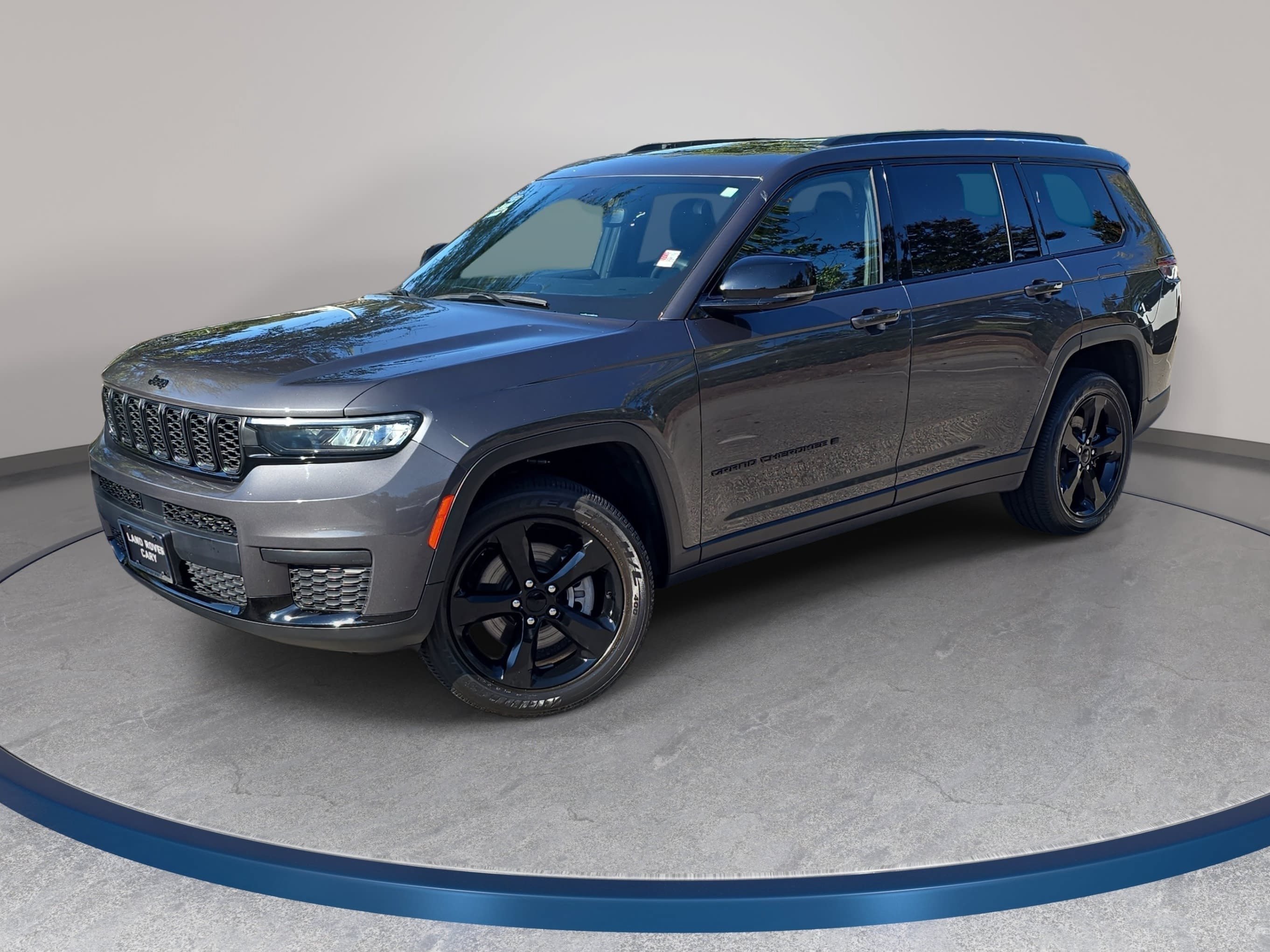 Used 2023 Jeep Grand Cherokee L Laredo AWD/4WD image 1