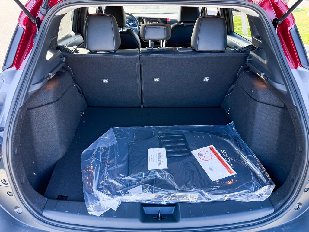 New 2026 Nissan Kicks SR w/ Cold Weather Package AWD/4WD image 26
