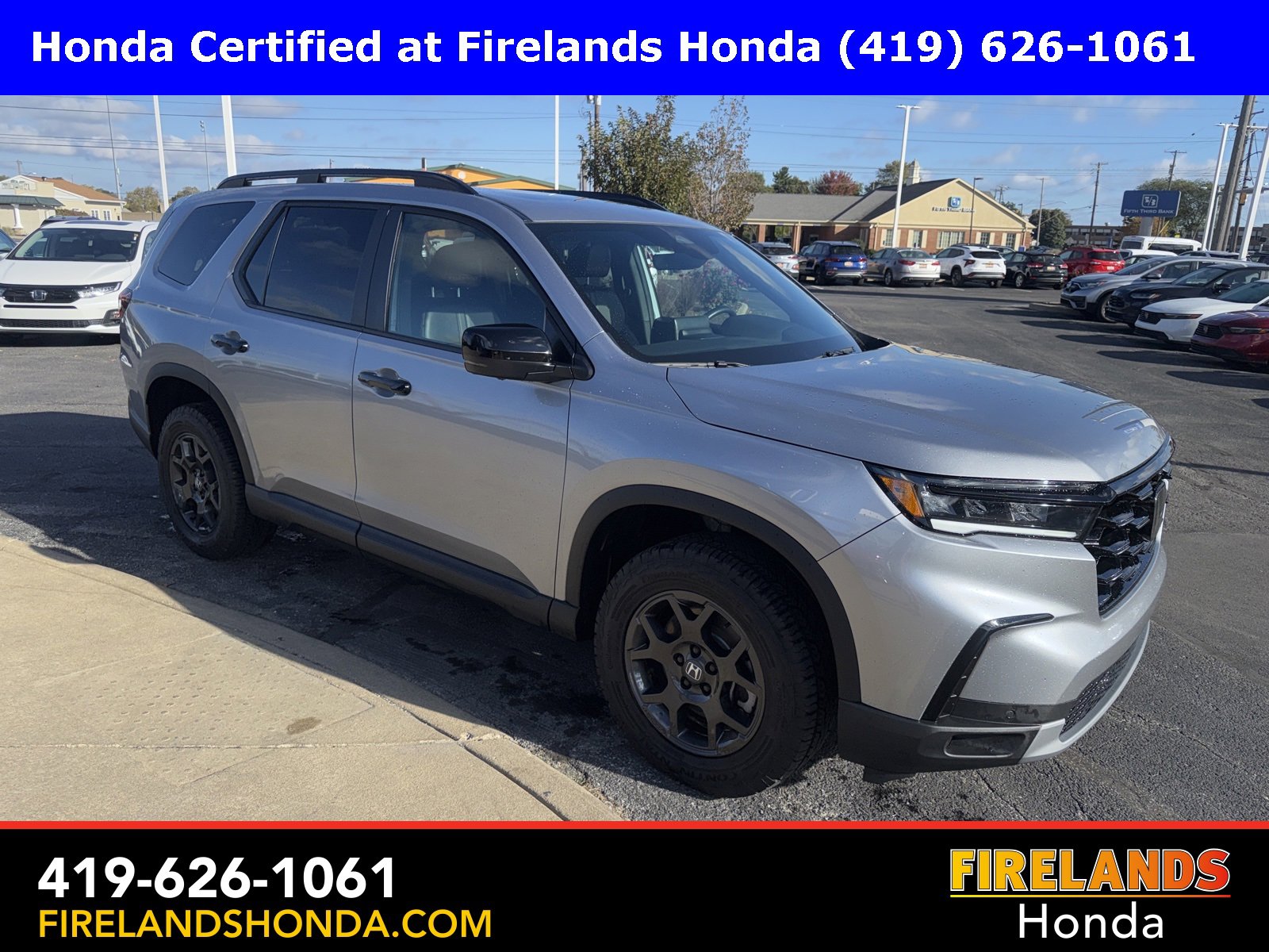 Certified 2025 Honda Pilot TrailSport image 6