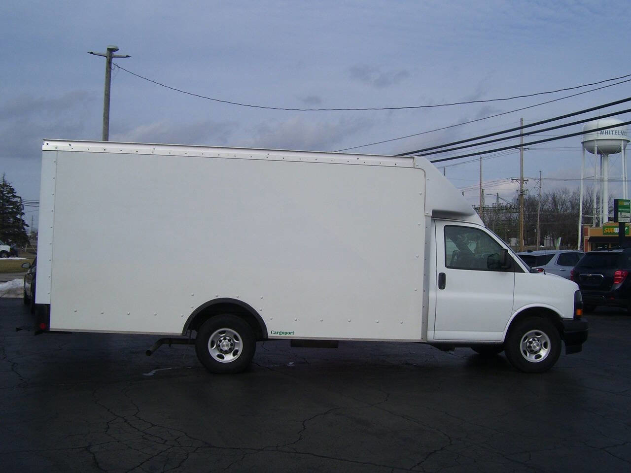 Used 2021 Chevrolet Express 3500 w/ Power Convenience Package image 2
