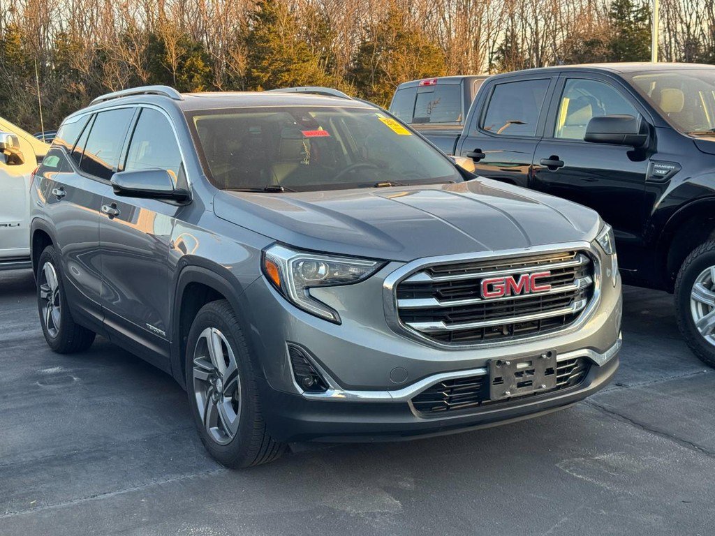 Used 2020 GMC Terrain SLT w/ Preferred Package image 2