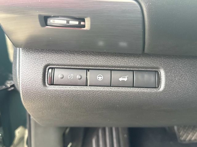 Used 2025 Nissan Pathfinder SL image 27