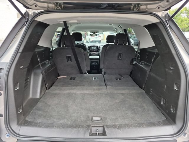 Used 2018 Chevrolet Traverse LT w/ LPO, Floor Liner Package FWD image 25