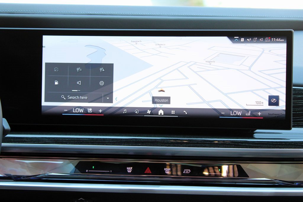 Used 2025 BMW 740i image 17