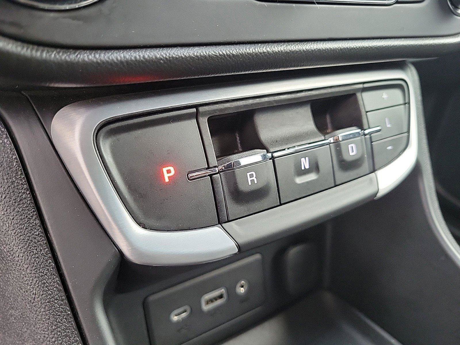 Used 2022 GMC Terrain SLE w/ Driver Convenience Package image 28