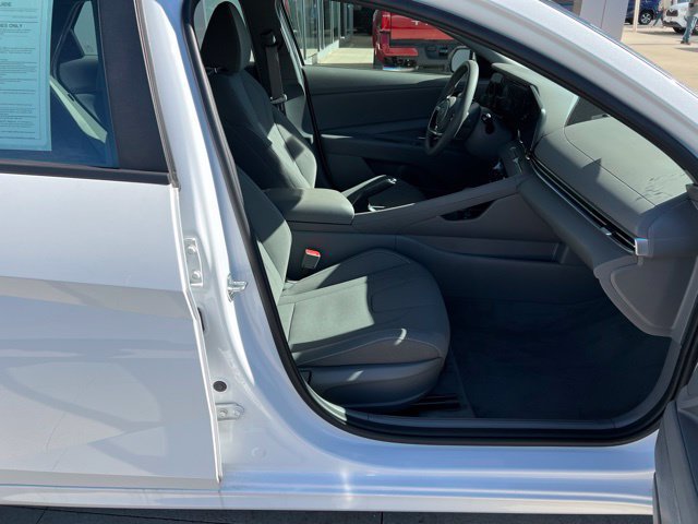 Used 2024 Hyundai Elantra SEL FWD image 38