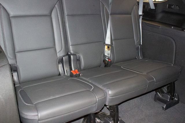Used 2022 GMC Yukon XL Denali w/ Denali Premium Package image 13
