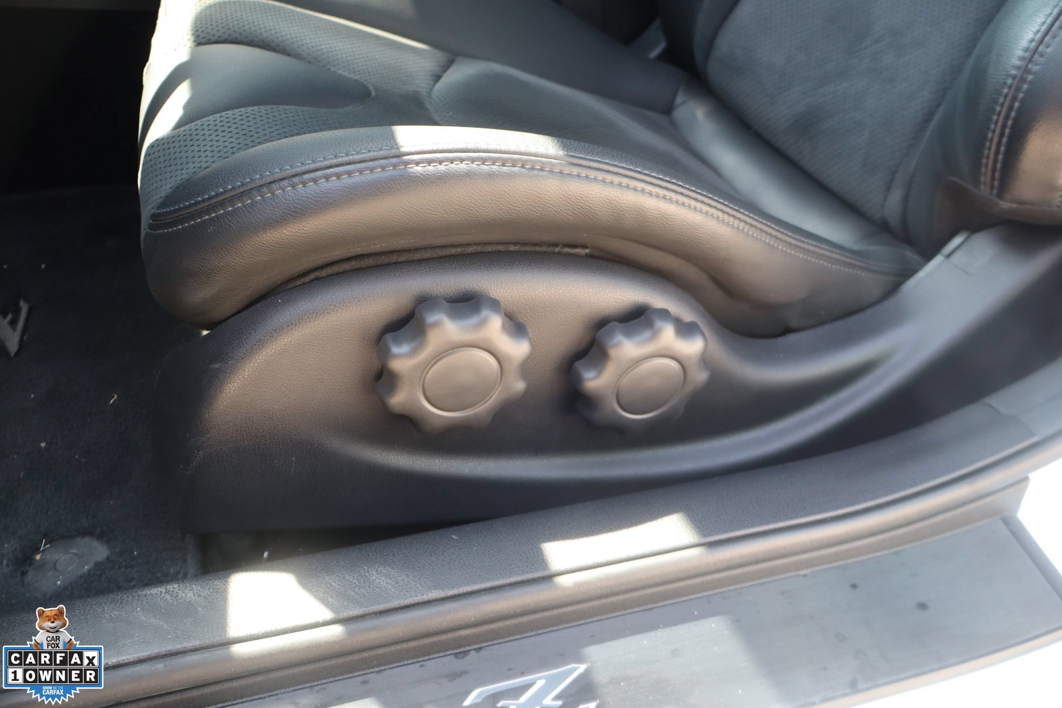 Used 2024 Nissan Z Performance w/ Floor Mat Package RWD image 13