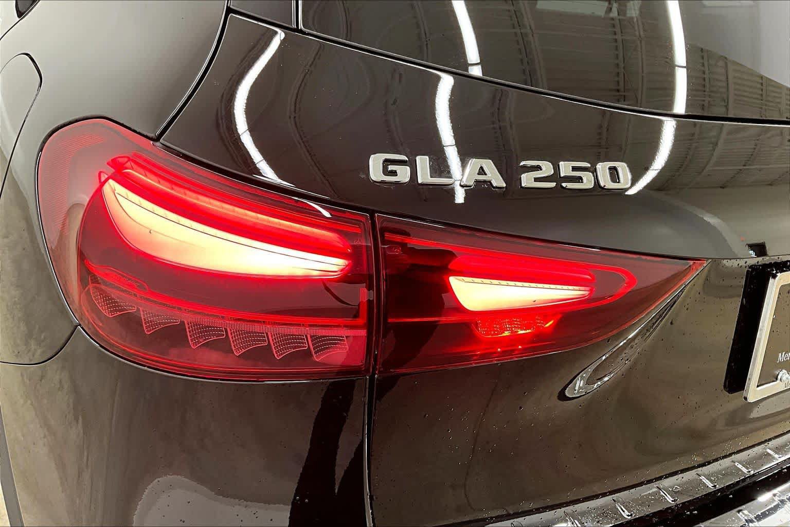 Certified 2026 Mercedes-Benz GLA 250 image 14