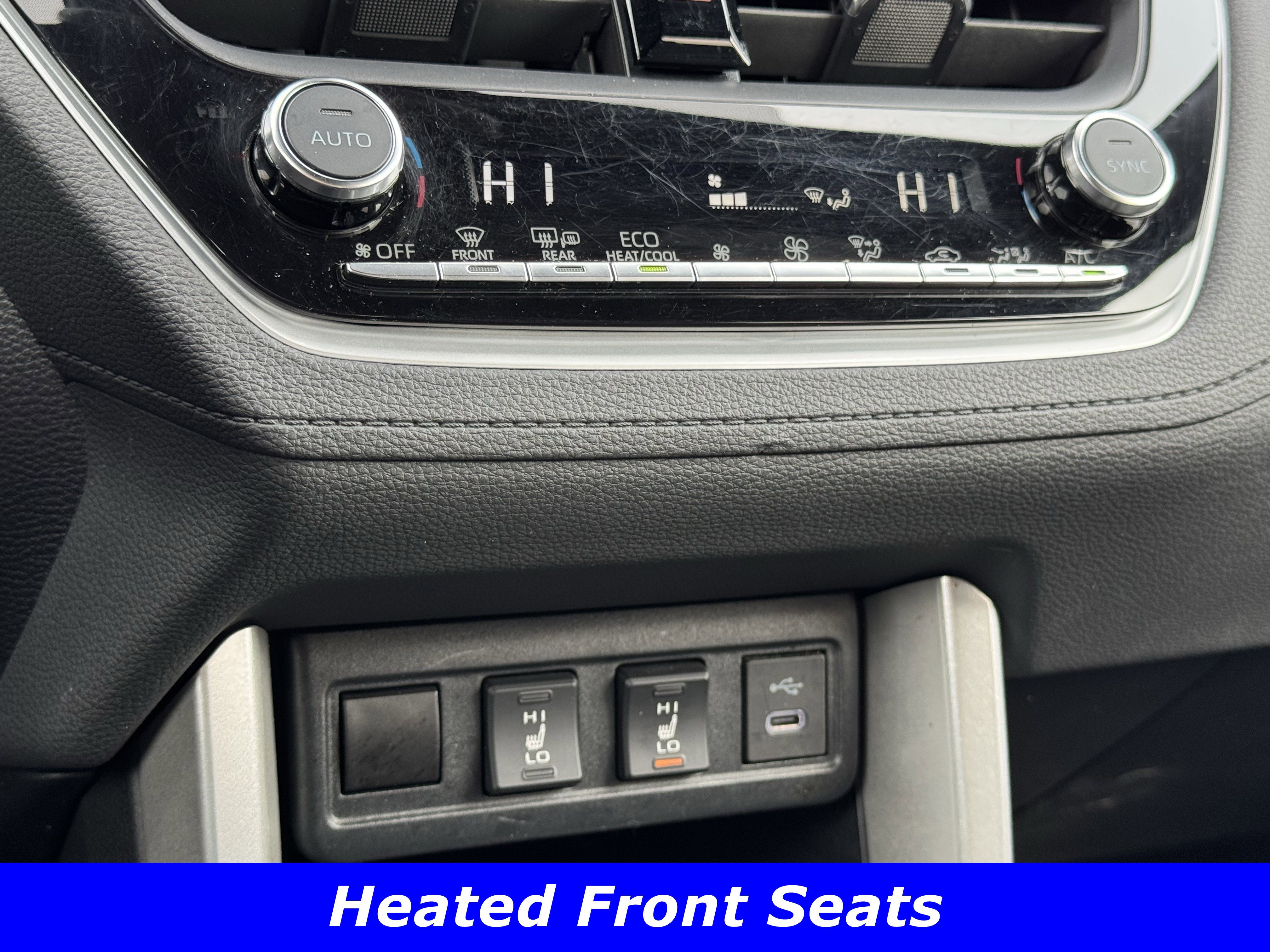 Used 2024 Toyota Corolla Cross XSE w/ Convenience Package image 9