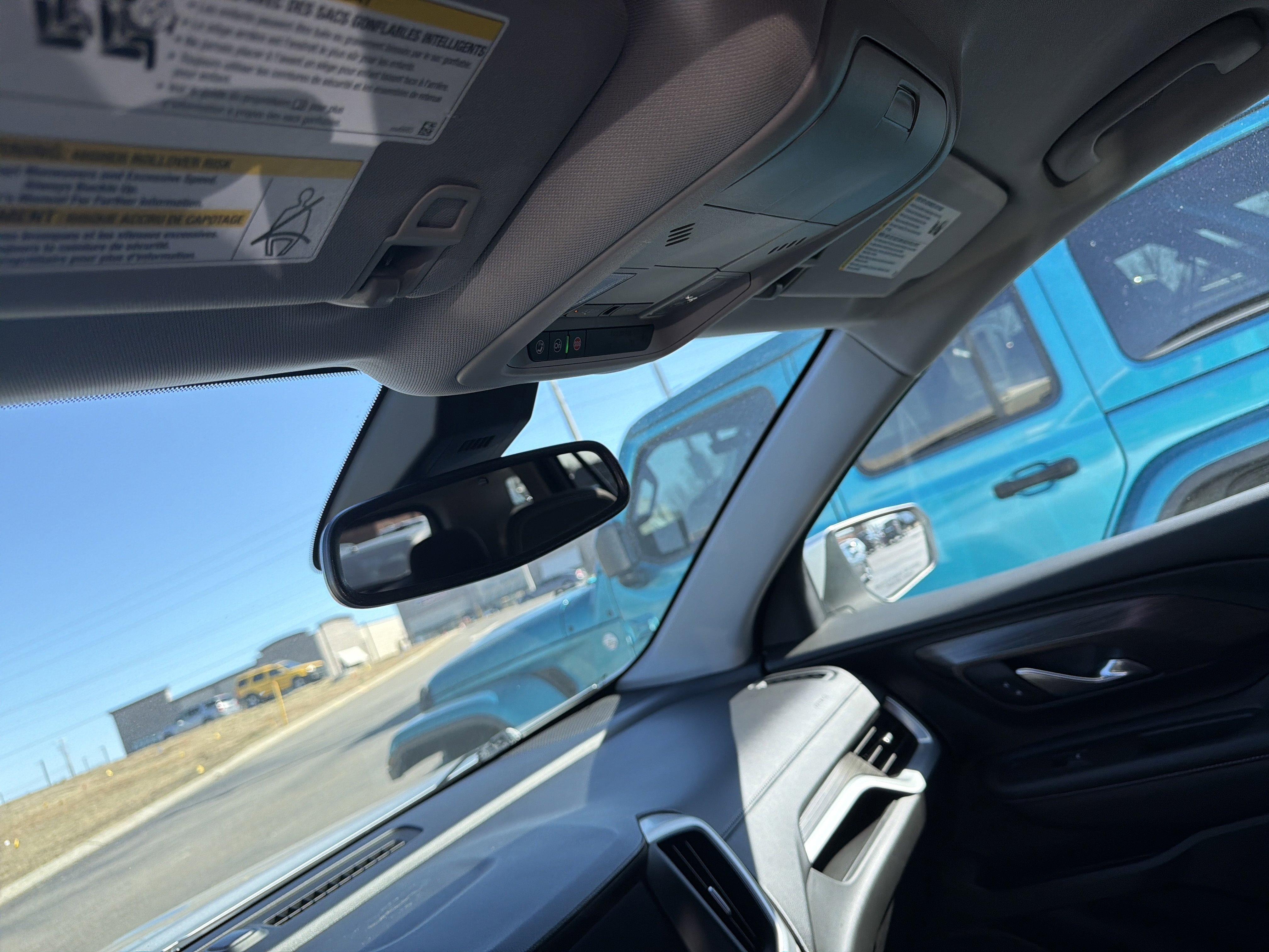 Used 2022 GMC Terrain SLE w/ Driver Convenience Package image 30